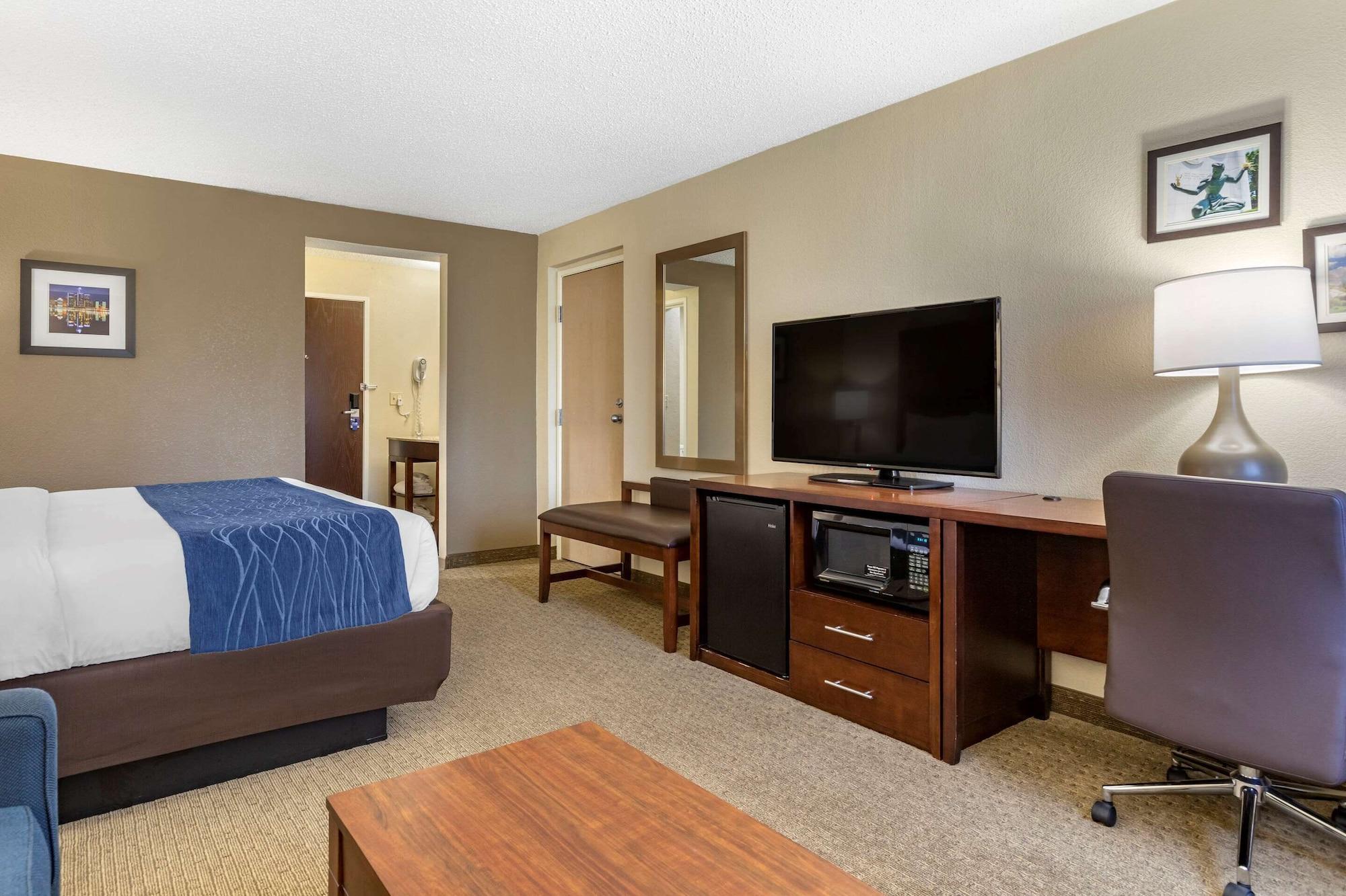 Comfort Inn Near Greenfield Village Dearborn Exterior photo