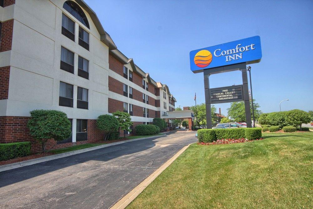 Comfort Inn Near Greenfield Village Dearborn Exterior photo