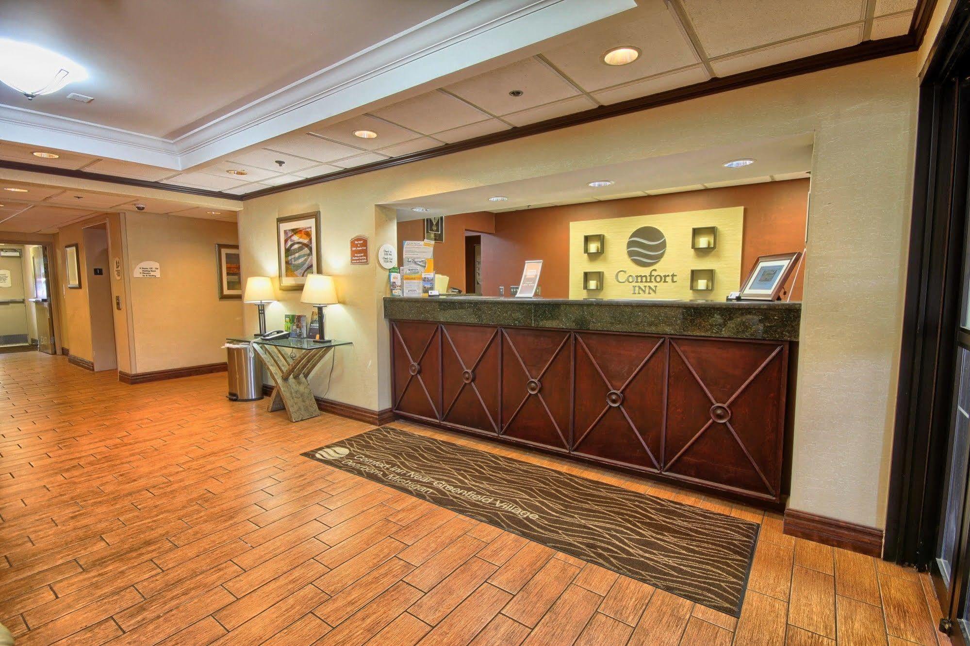 Comfort Inn Near Greenfield Village Dearborn Exterior photo